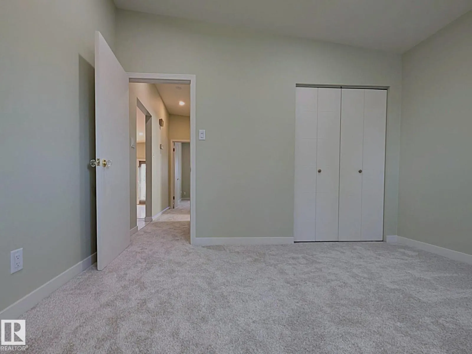 9523 134 AV NW