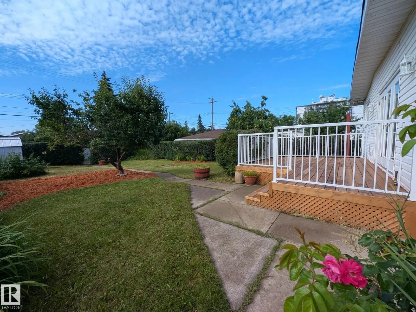 9523 134 AV NW