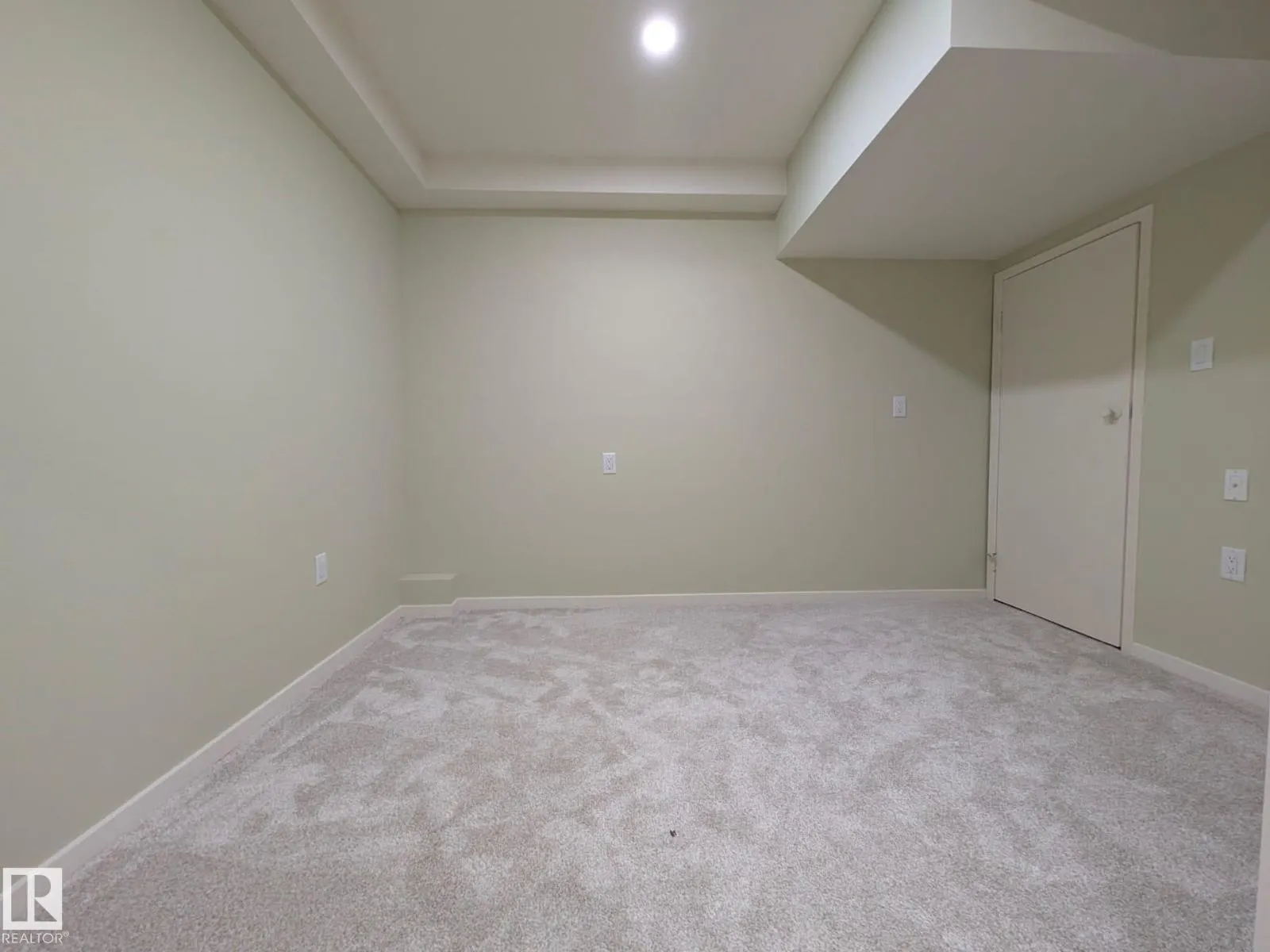 9523 134 AV NW
