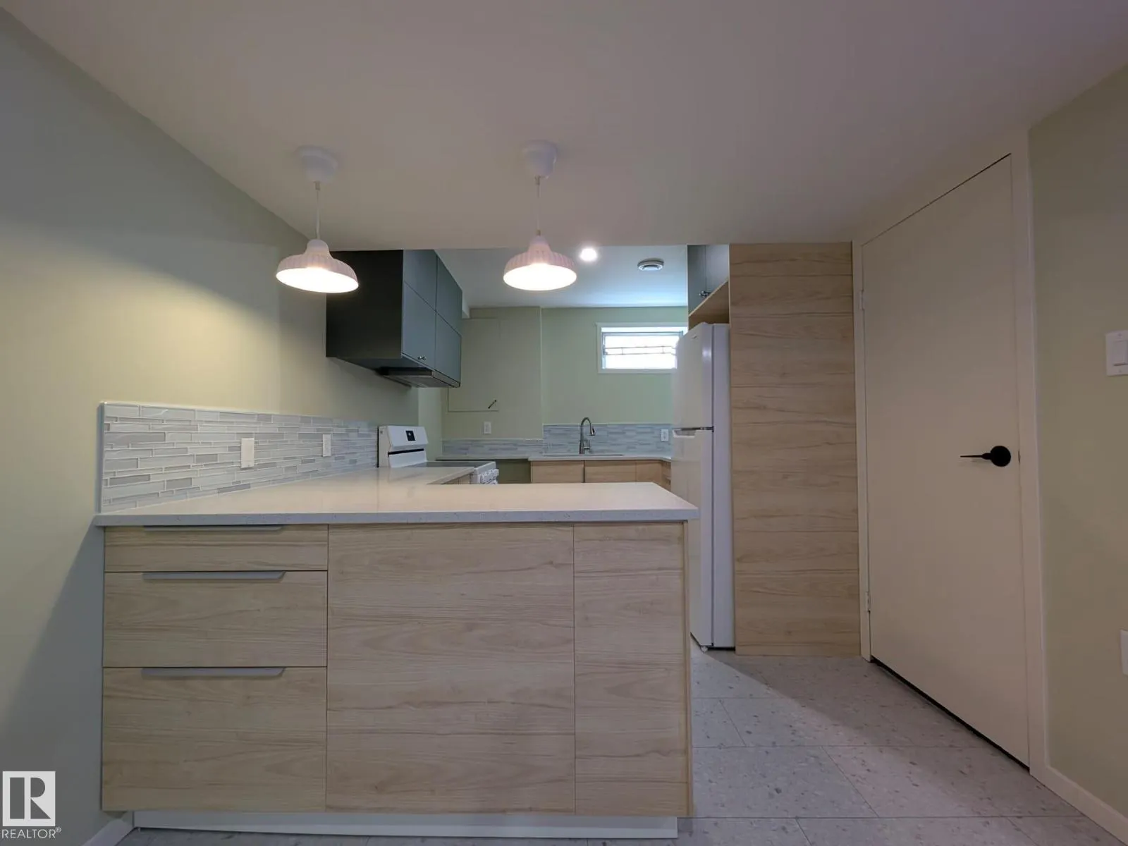 9523 134 AV NW