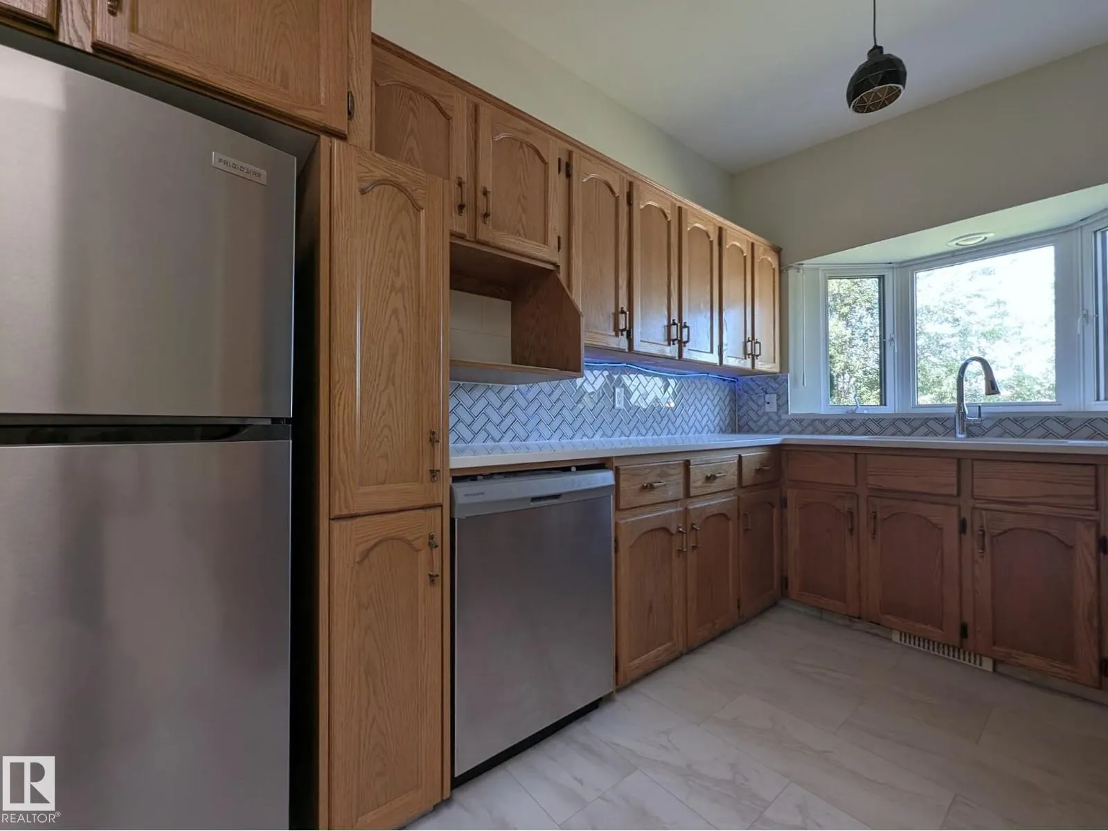 9523 134 AV NW