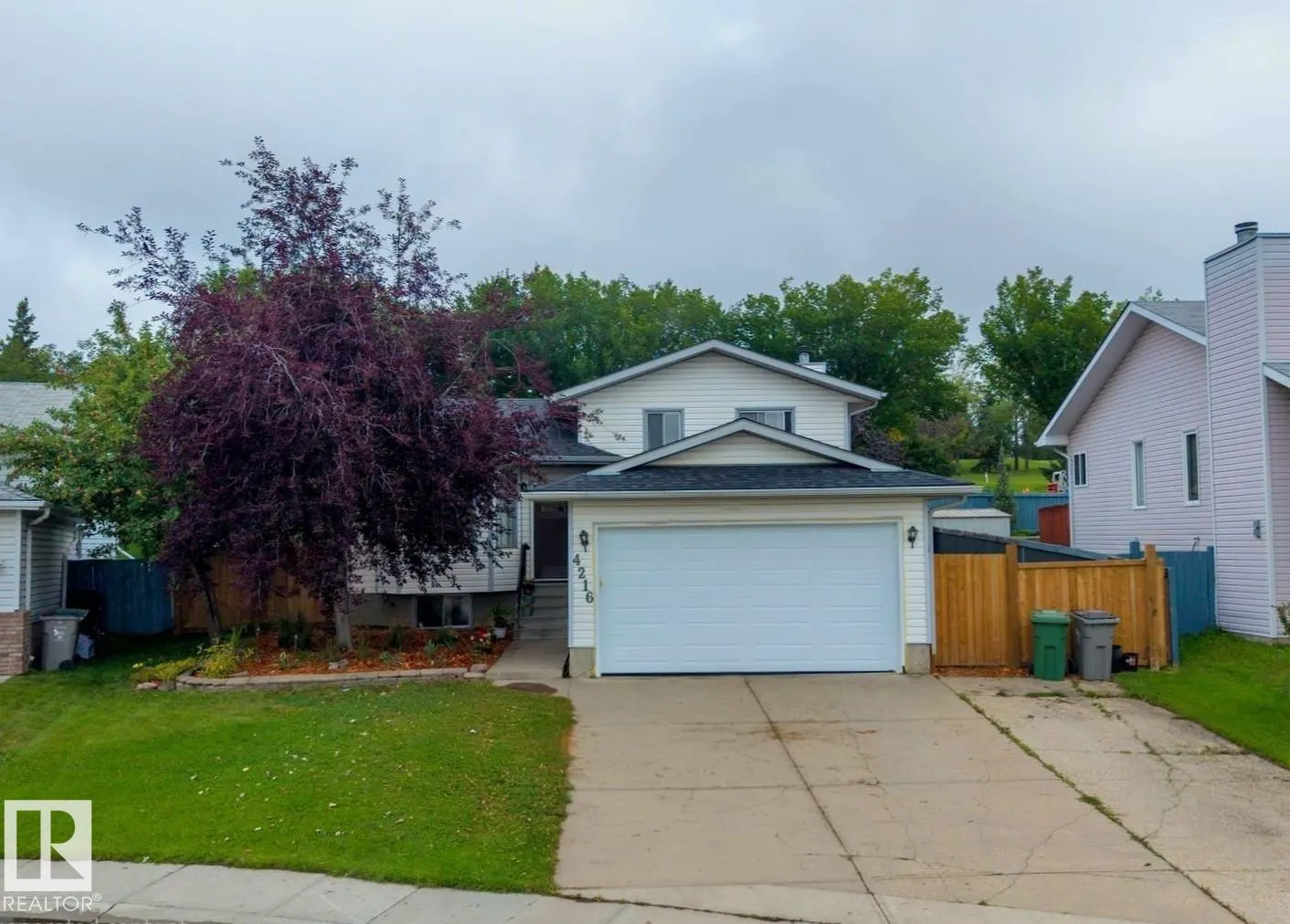 4216 49 AV