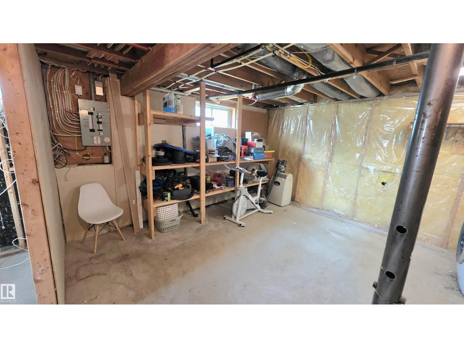 4216 49 AV