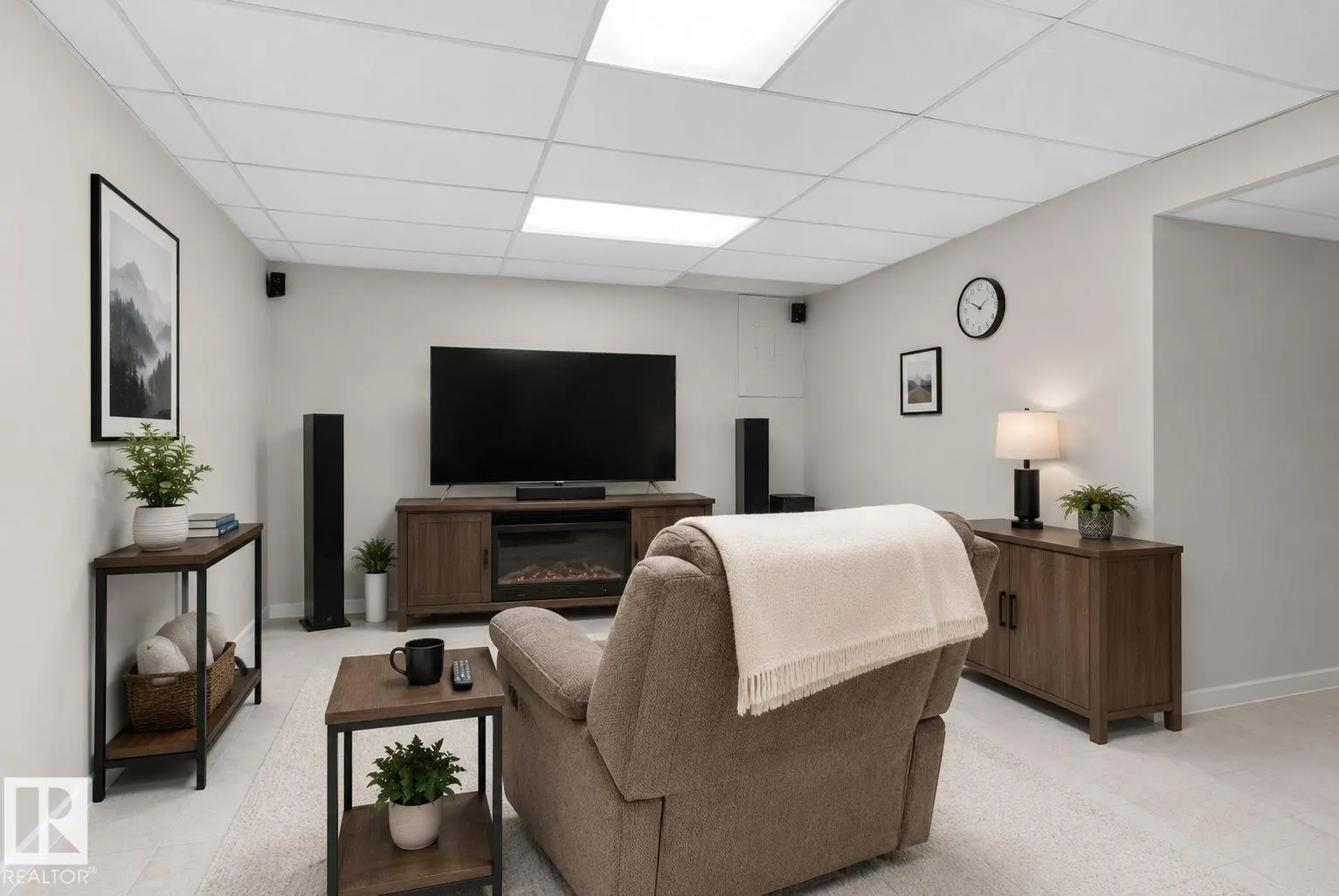 13050 32A ST NW