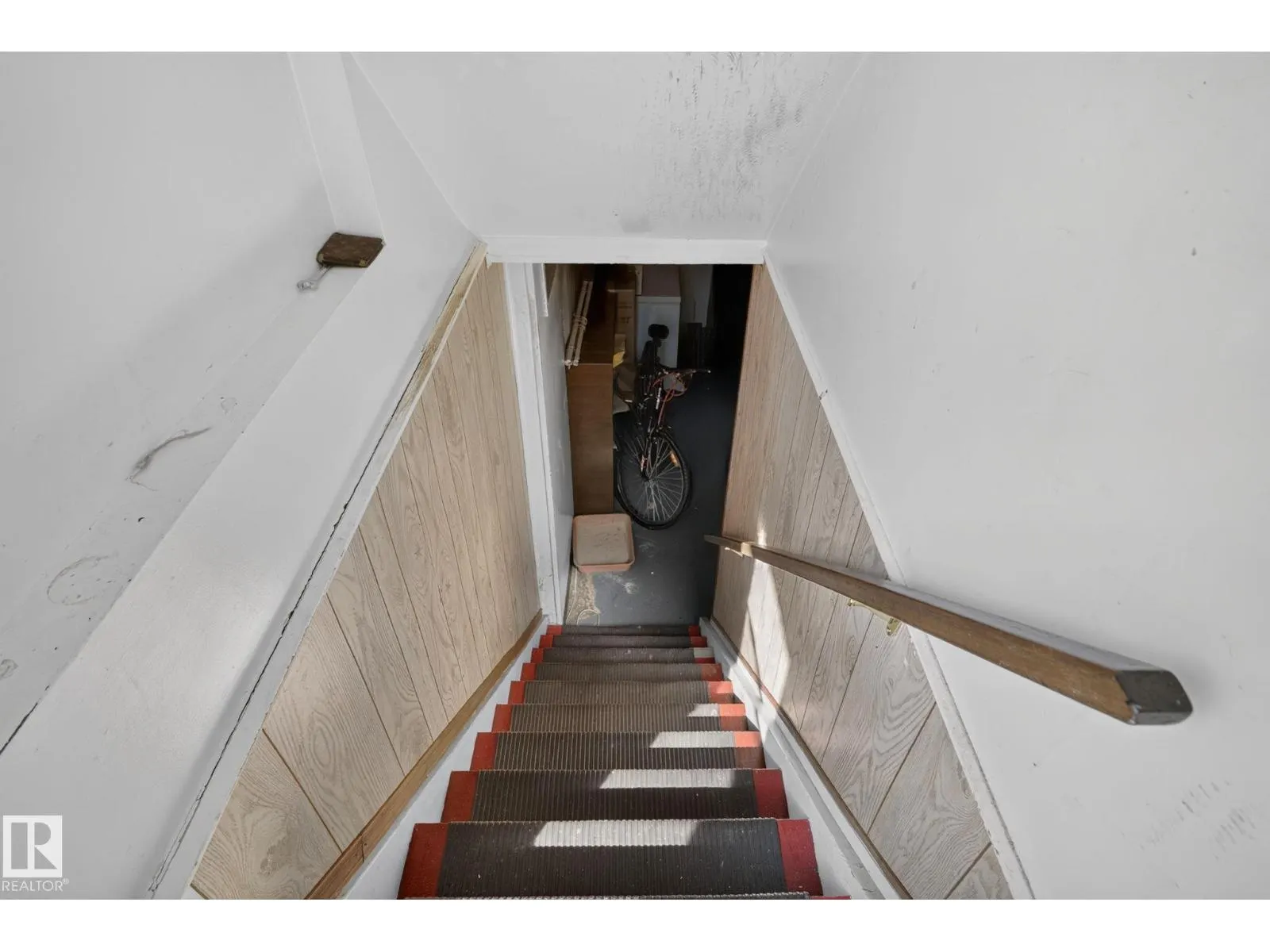 13050 32A ST NW