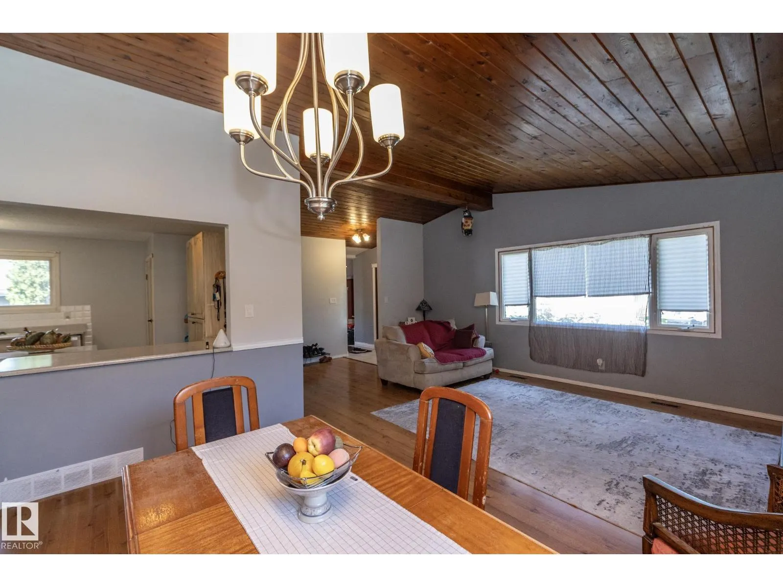 3608 44 ST