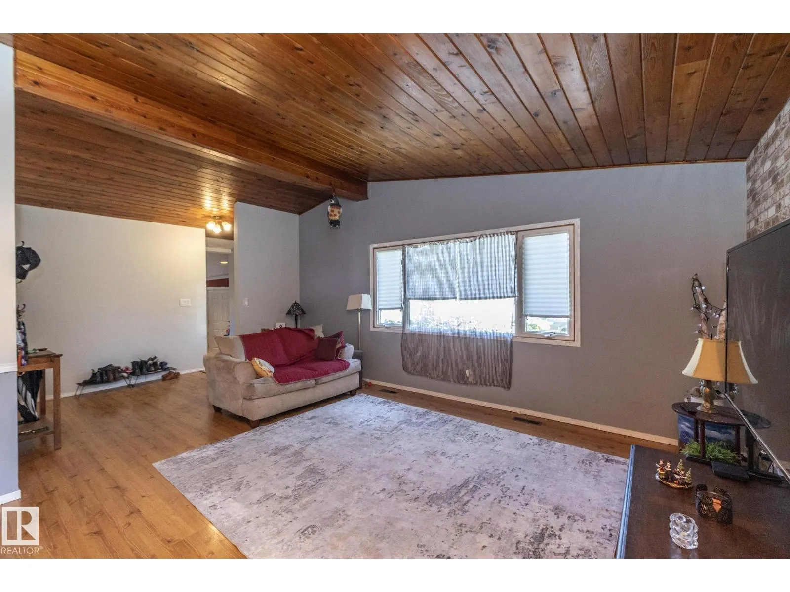 3608 44 ST