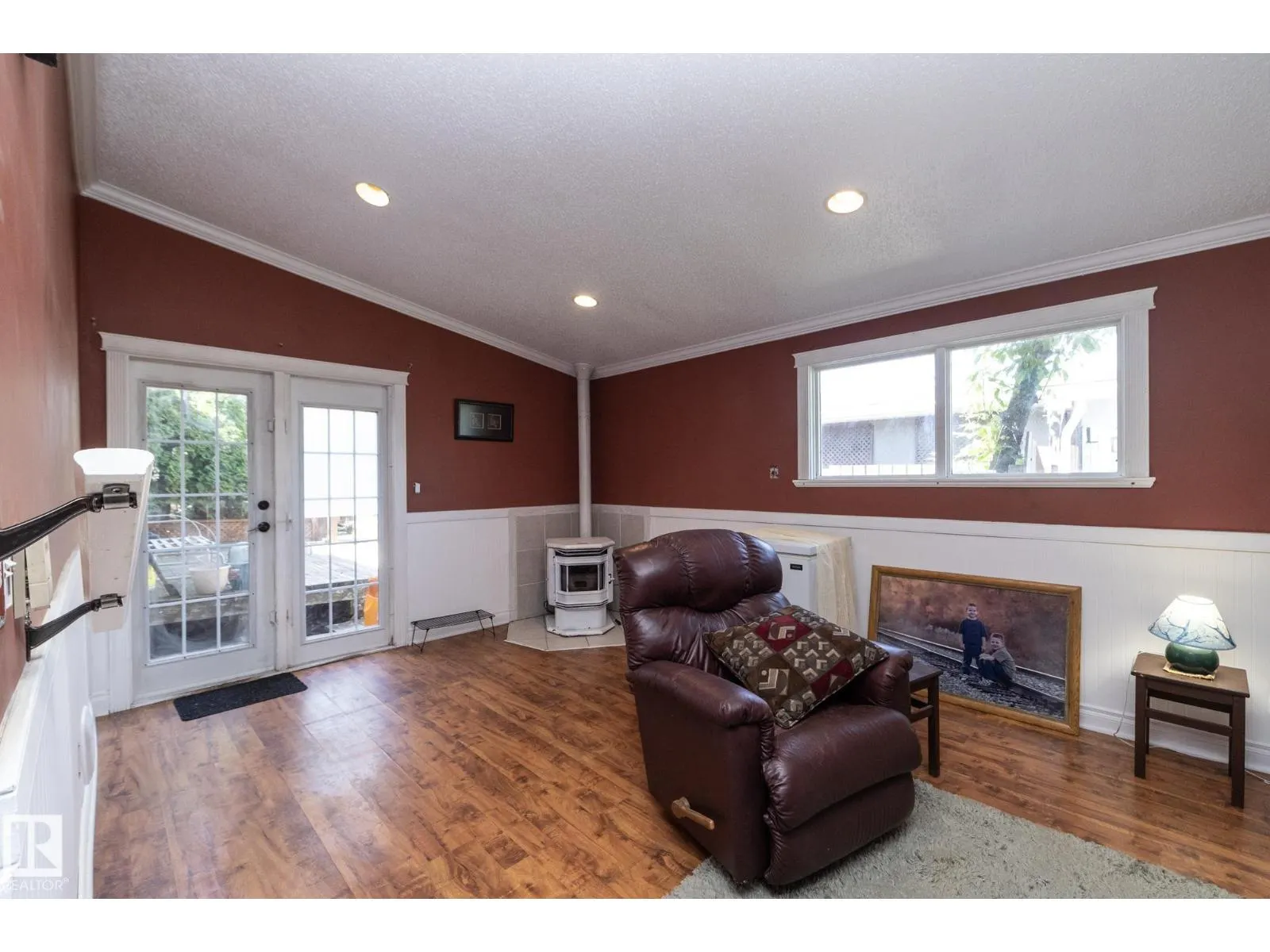 3608 44 ST