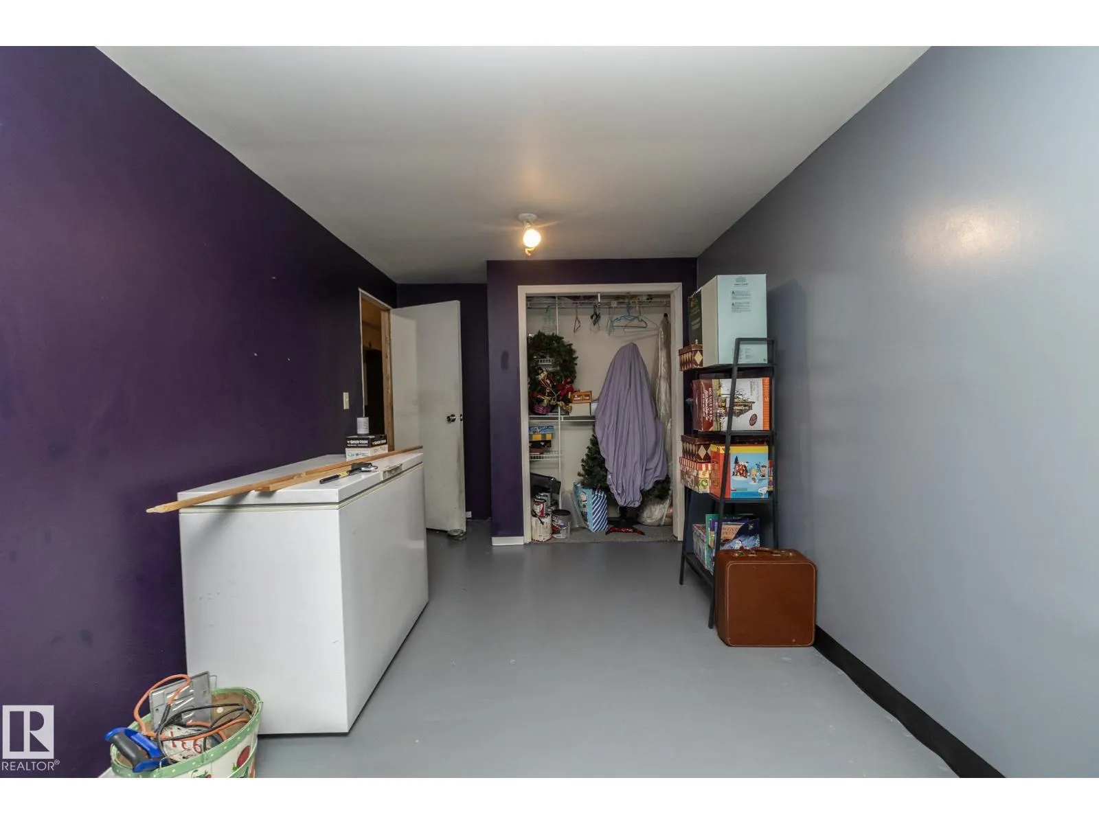 3608 44 ST