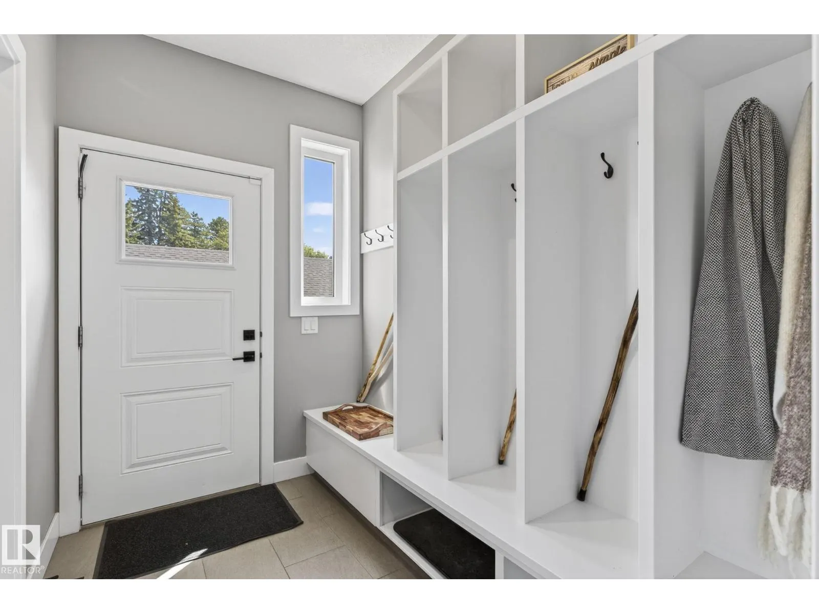 8809 148 ST NW