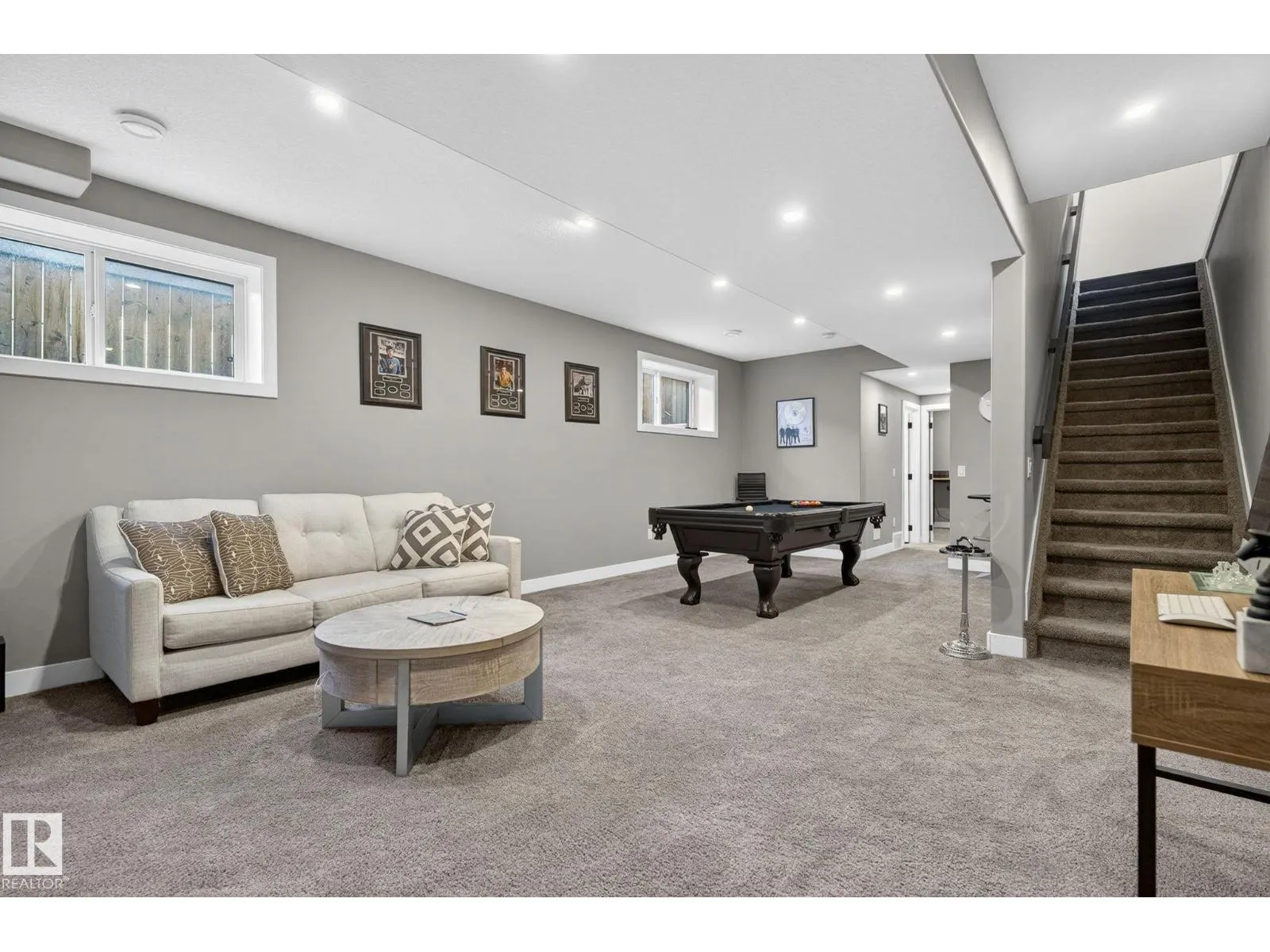 8809 148 ST NW