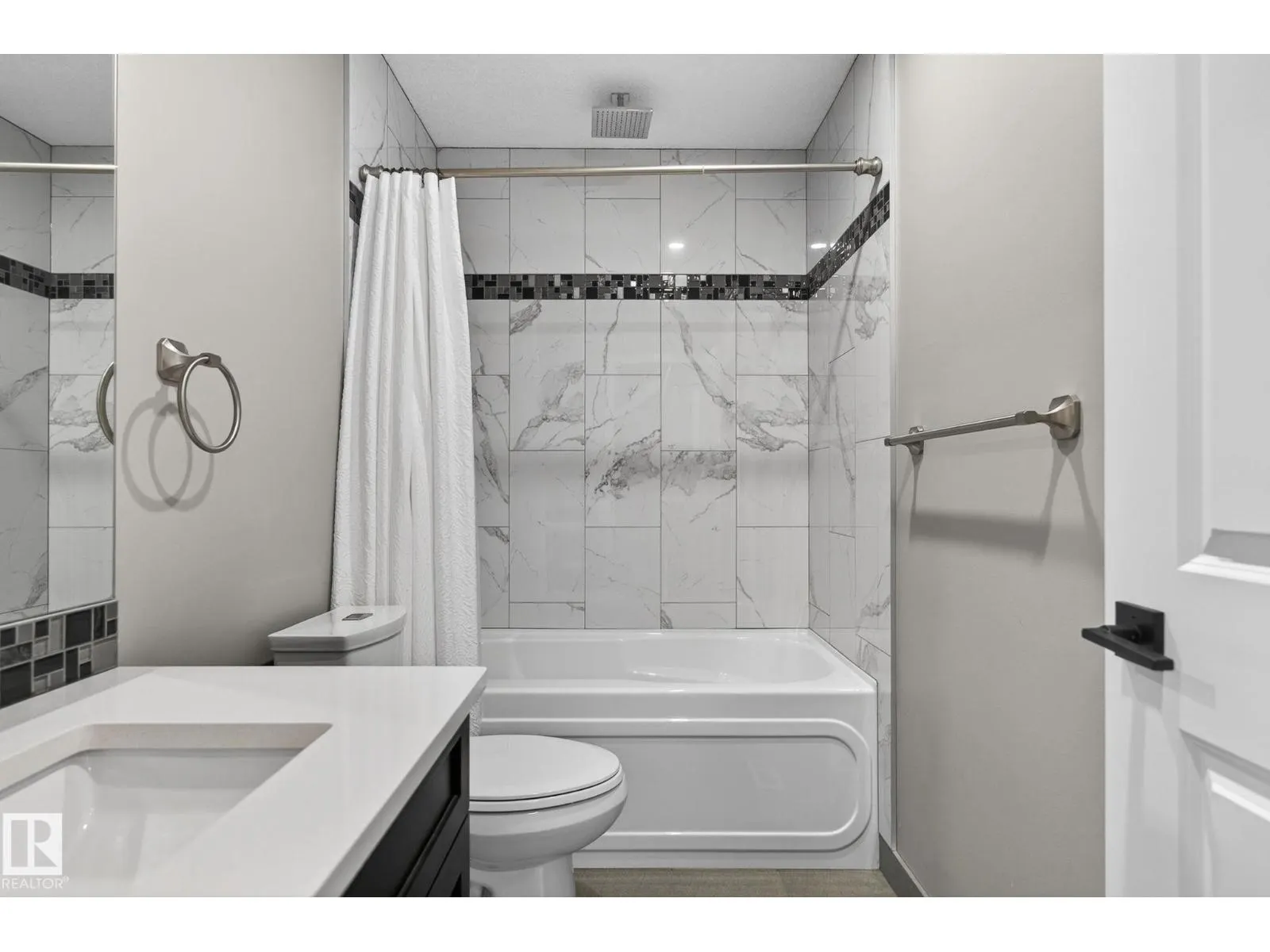 8809 148 ST NW
