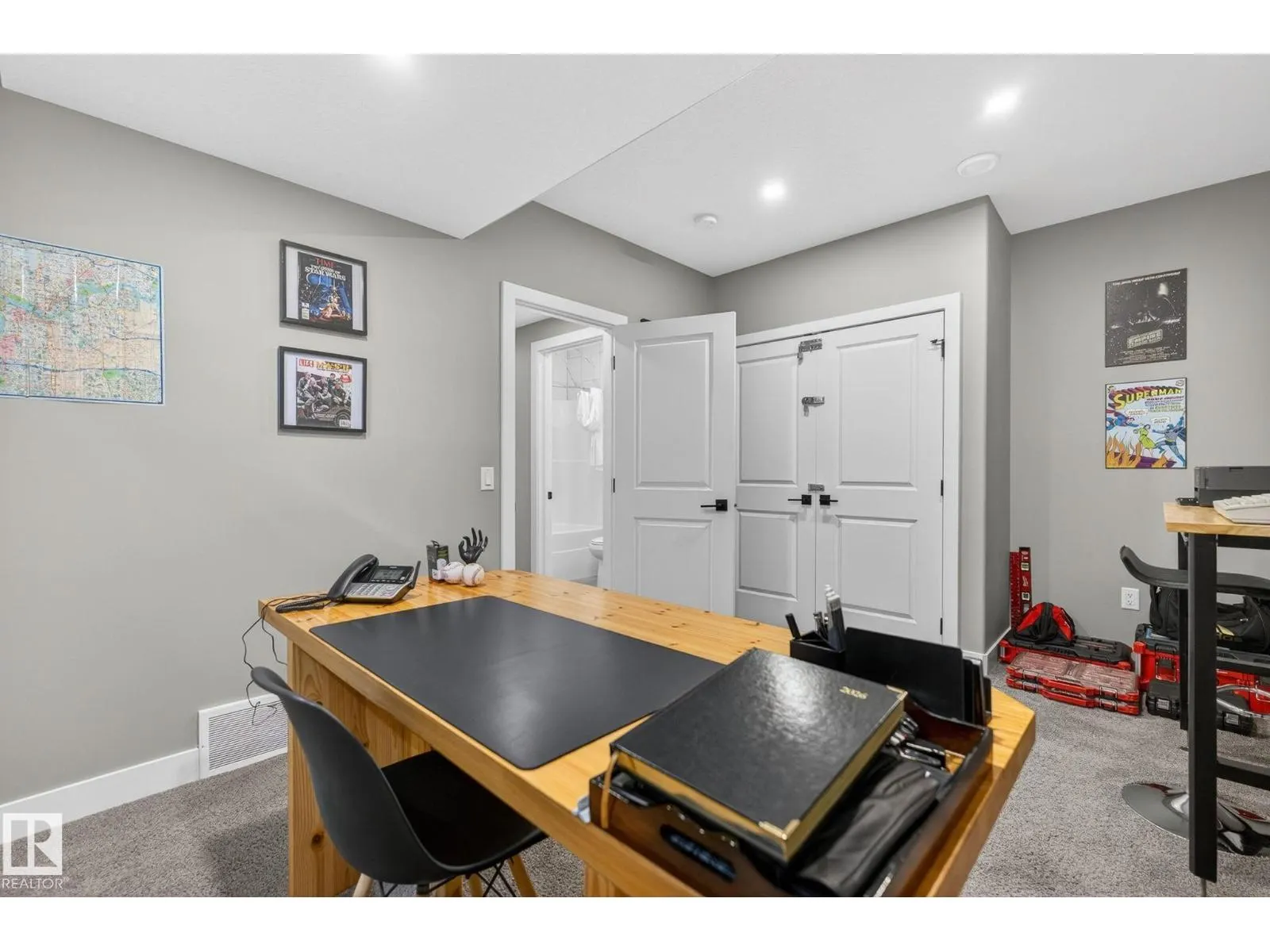 8809 148 ST NW