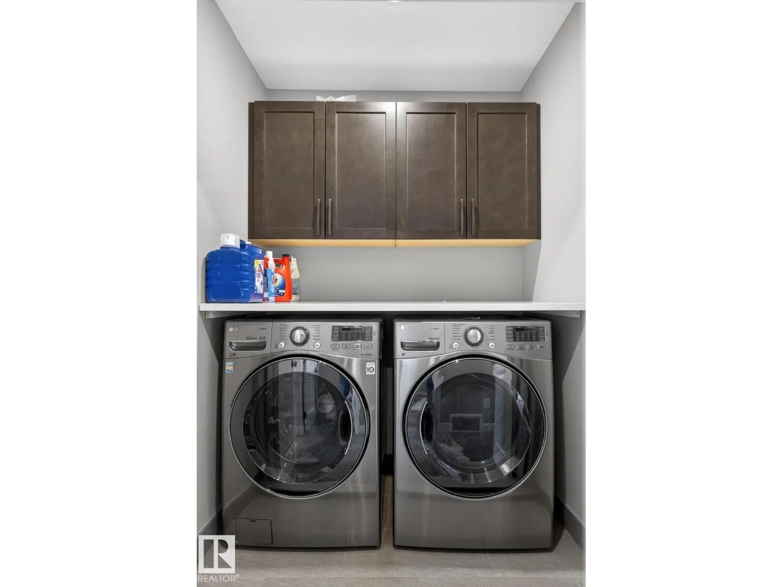 8809 148 ST NW