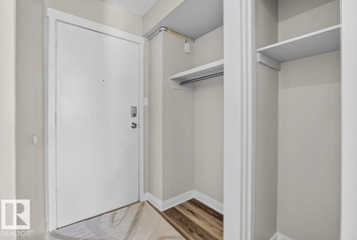 #205 11429 124 ST NW