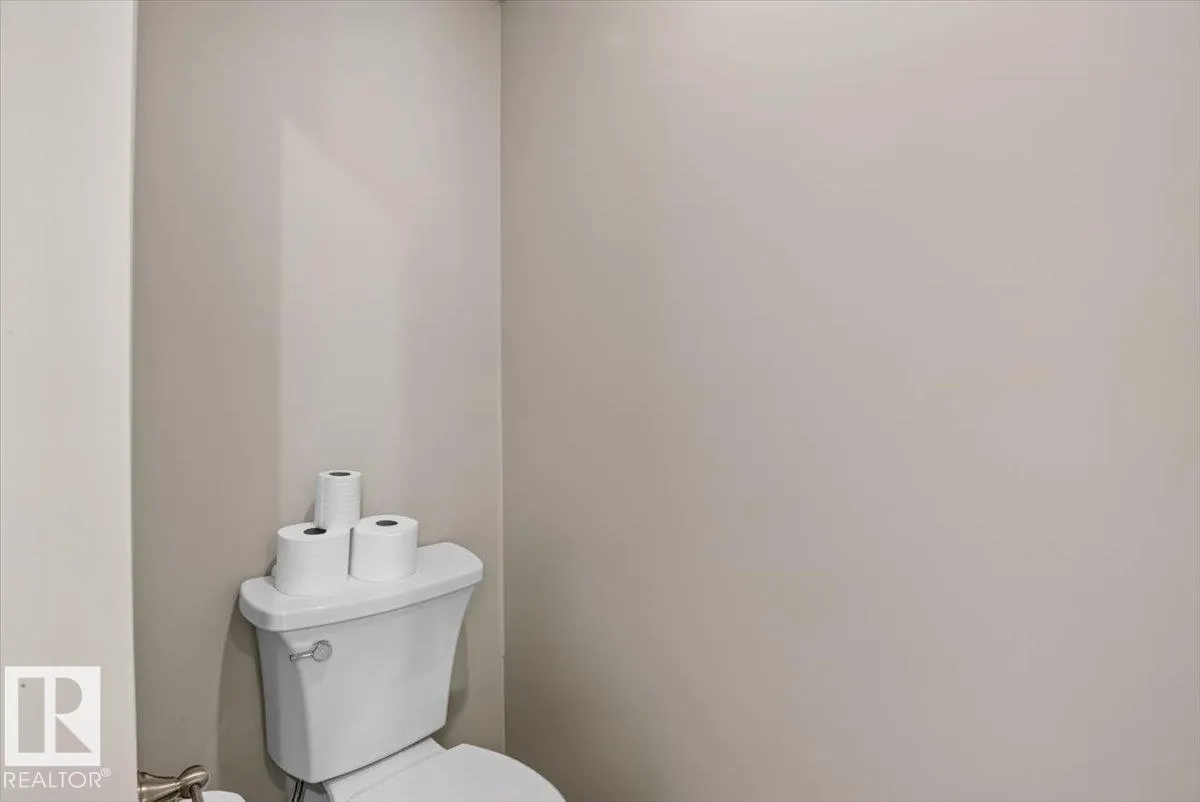 #205 11429 124 ST NW