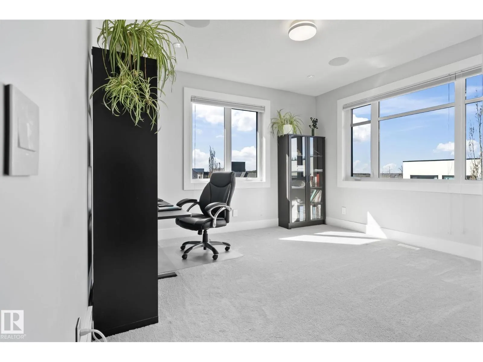 3652 WESTCLIFF WY SW