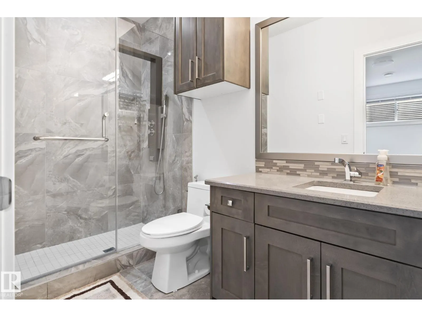 3652 WESTCLIFF WY SW