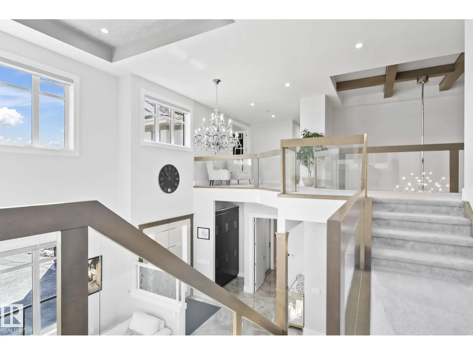 3652 WESTCLIFF WY SW
