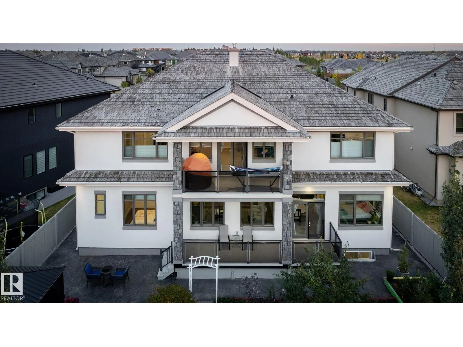 3652 WESTCLIFF WY SW
