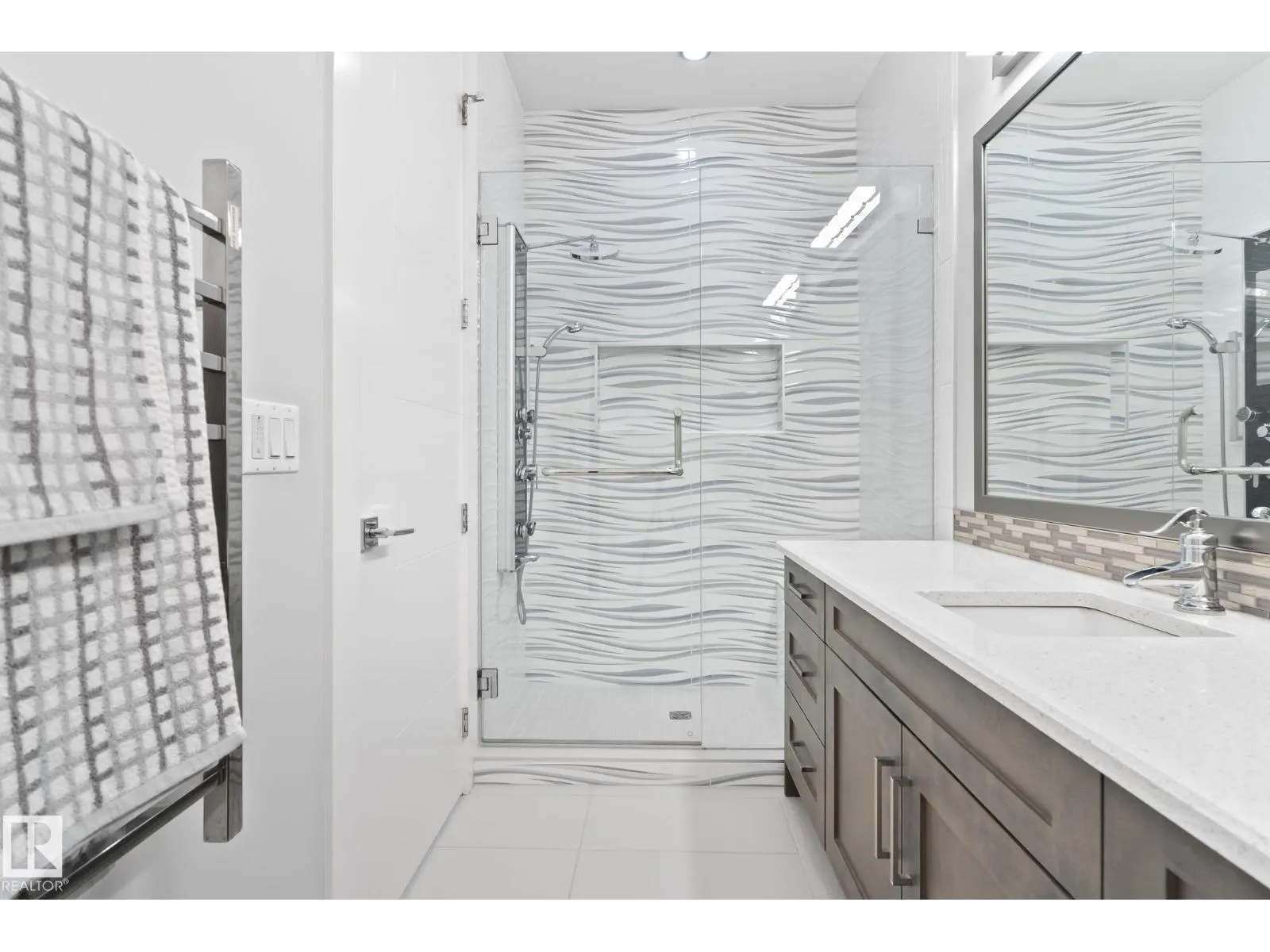 3652 WESTCLIFF WY SW