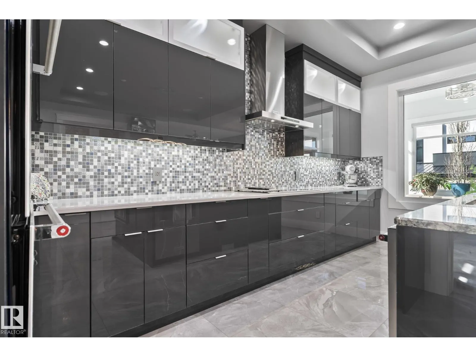 3652 WESTCLIFF WY SW