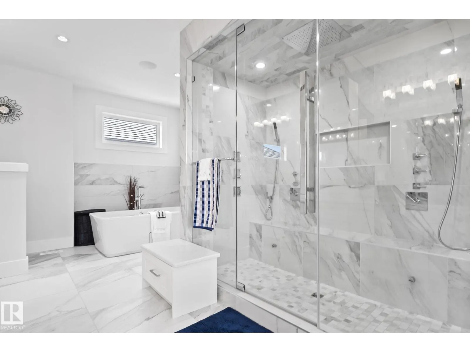 3652 WESTCLIFF WY SW