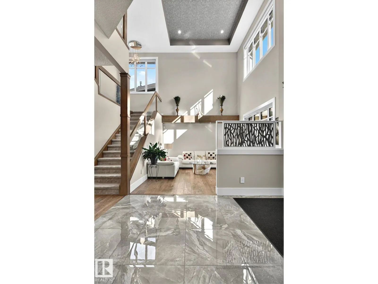 3652 WESTCLIFF WY SW