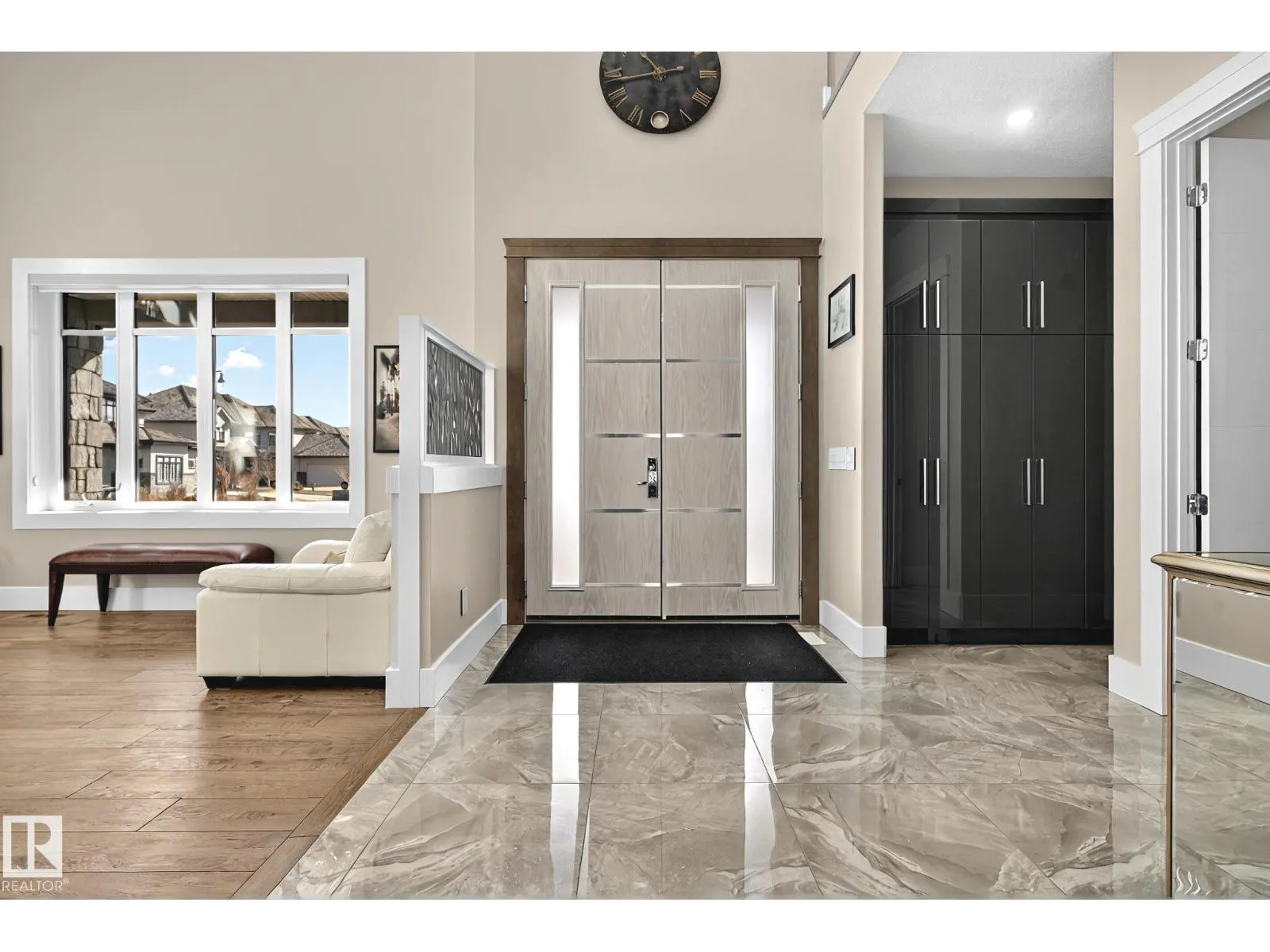 3652 WESTCLIFF WY SW
