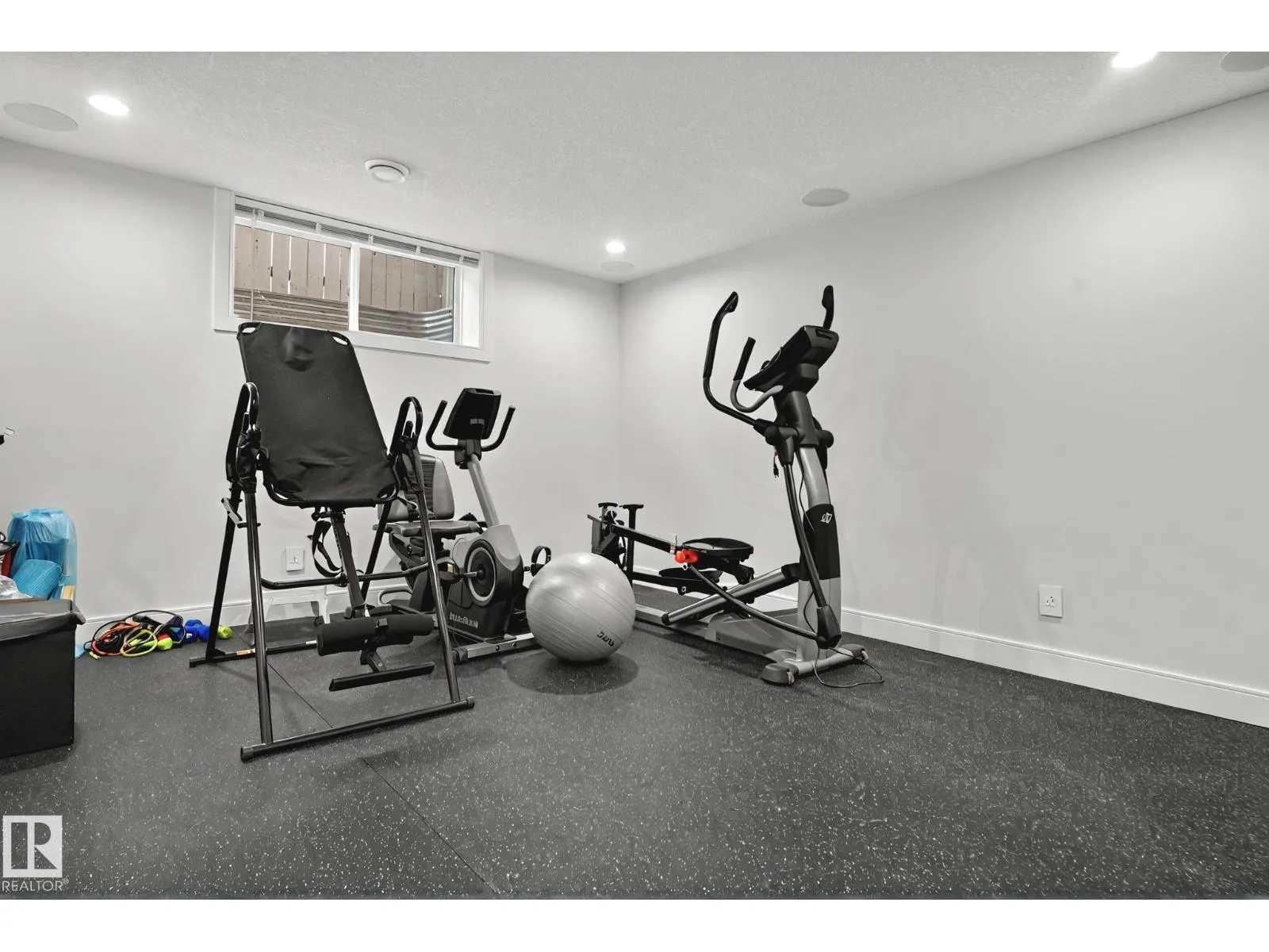 3652 WESTCLIFF WY SW