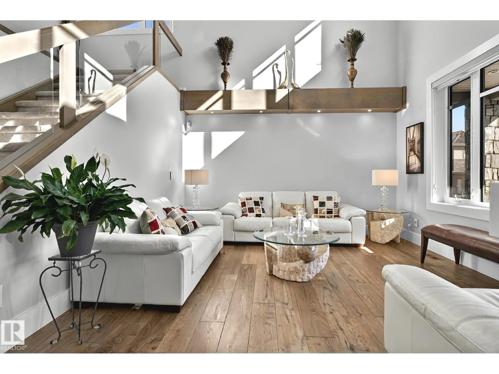 3652 WESTCLIFF WY SW