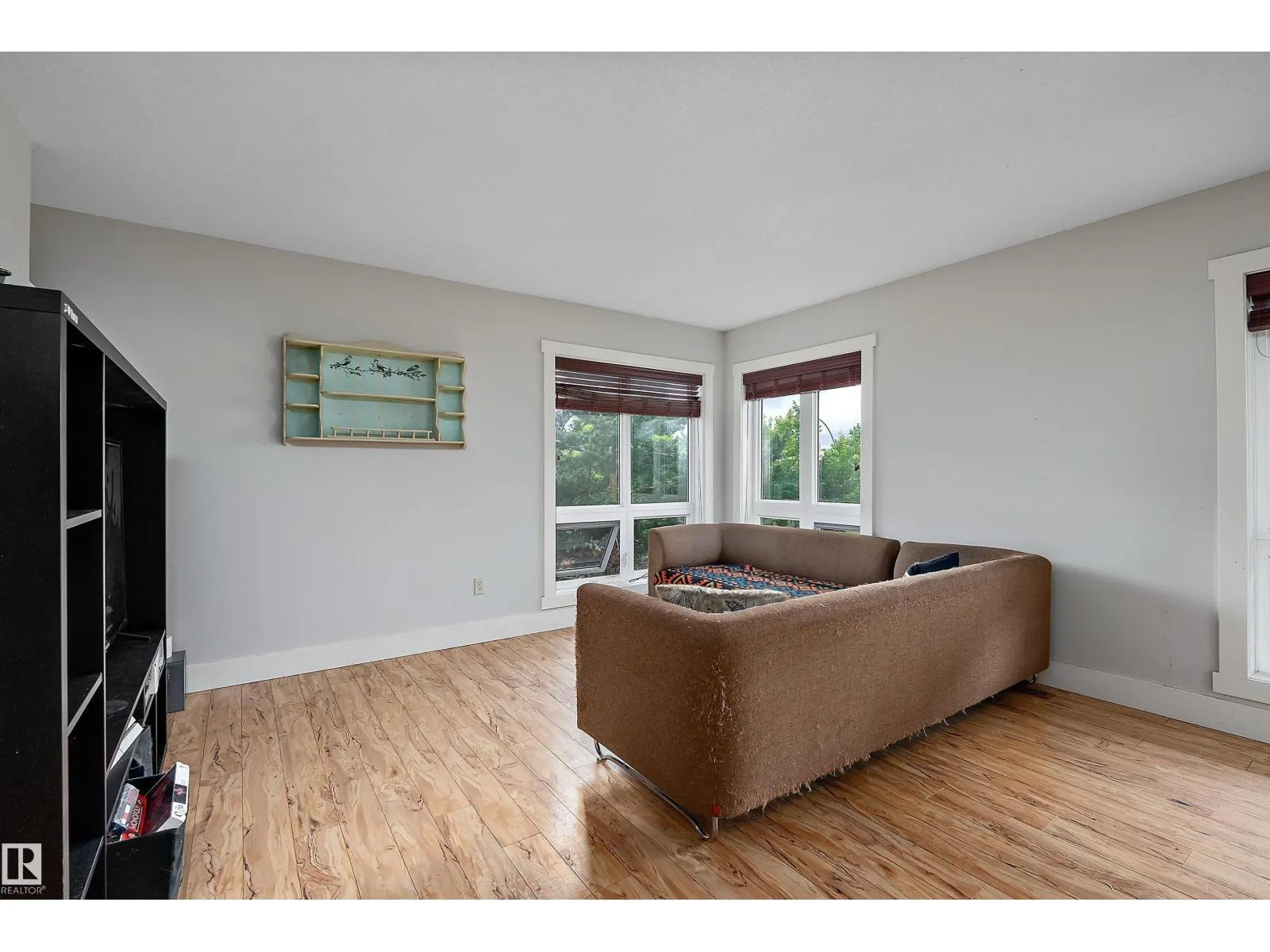 203 GRAYBRIAR GR