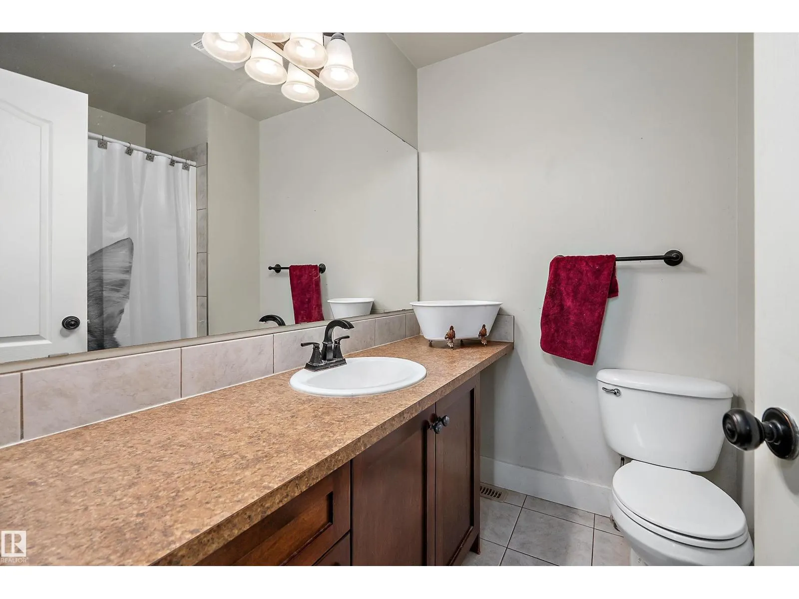 203 GRAYBRIAR GR