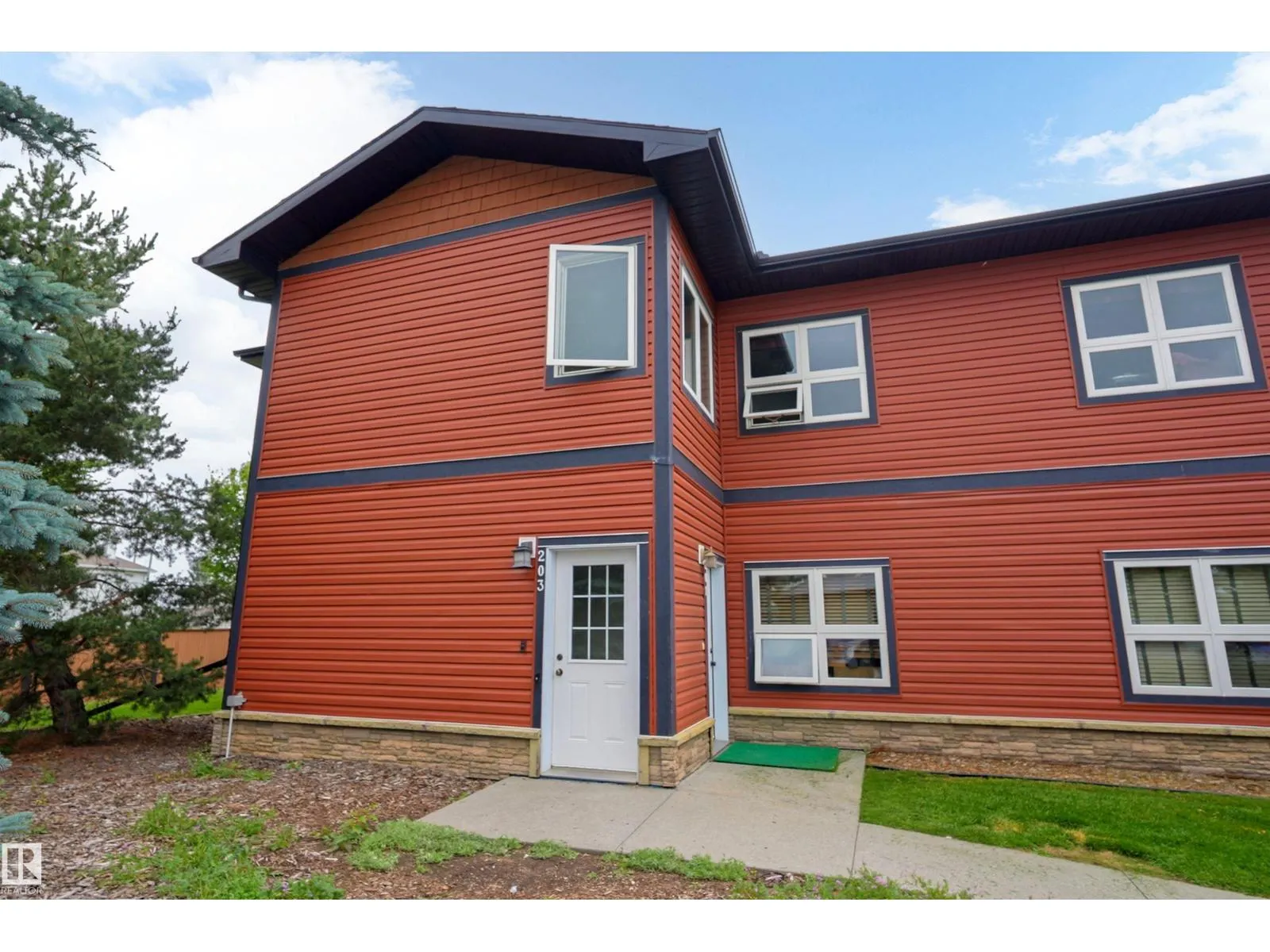 203 GRAYBRIAR GR