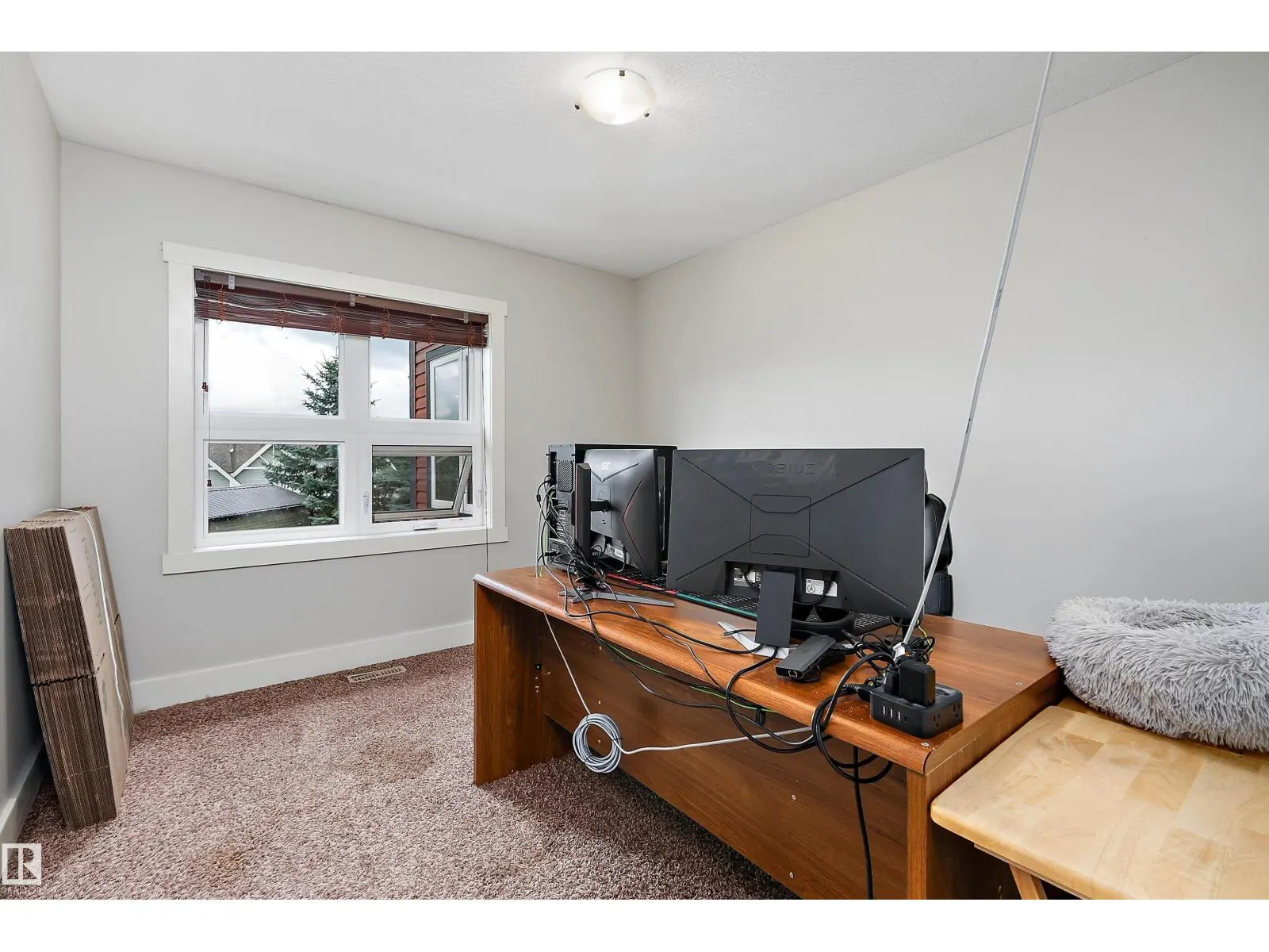 203 GRAYBRIAR GR
