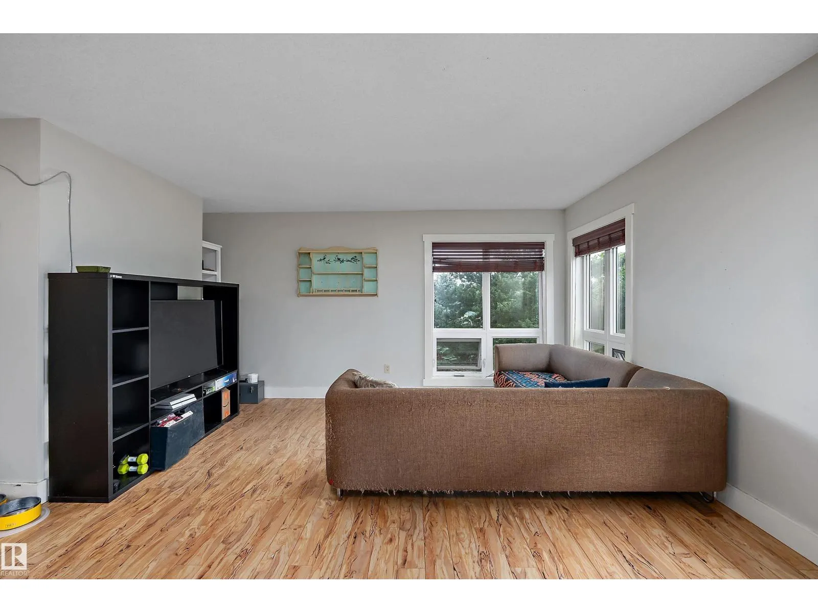 203 GRAYBRIAR GR