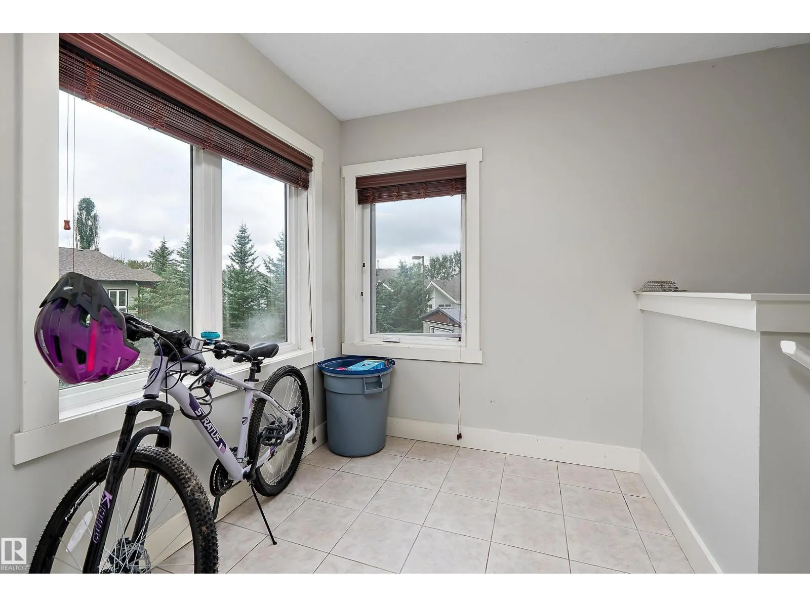 203 GRAYBRIAR GR