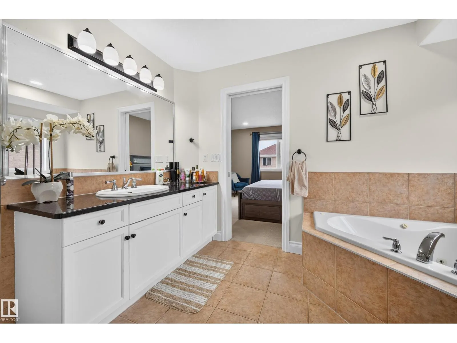 3006 Montrose BV