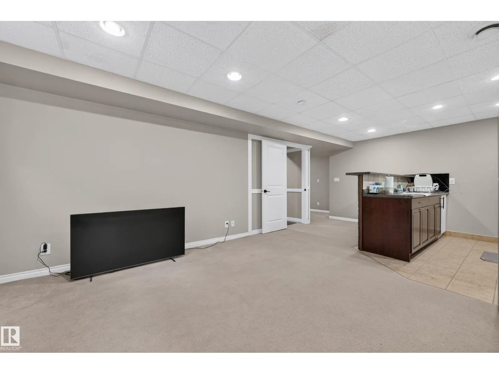 3006 Montrose BV