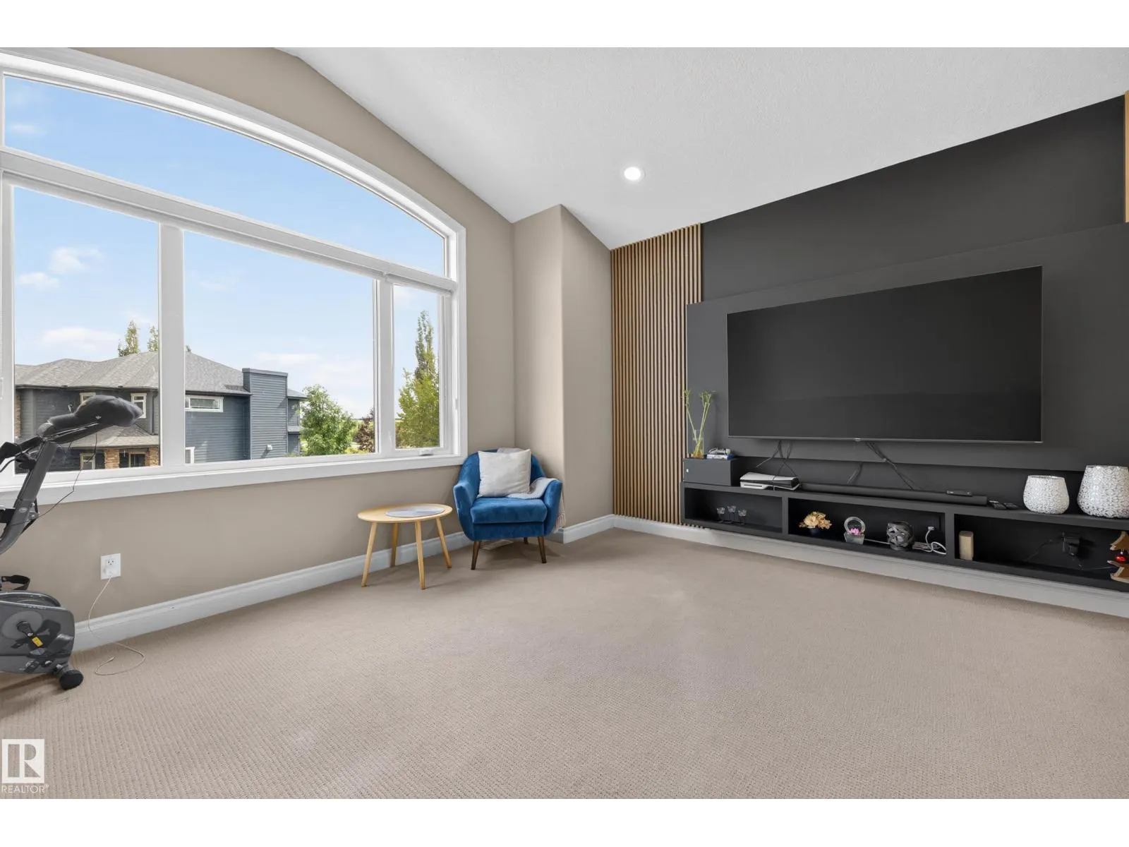 3006 Montrose BV