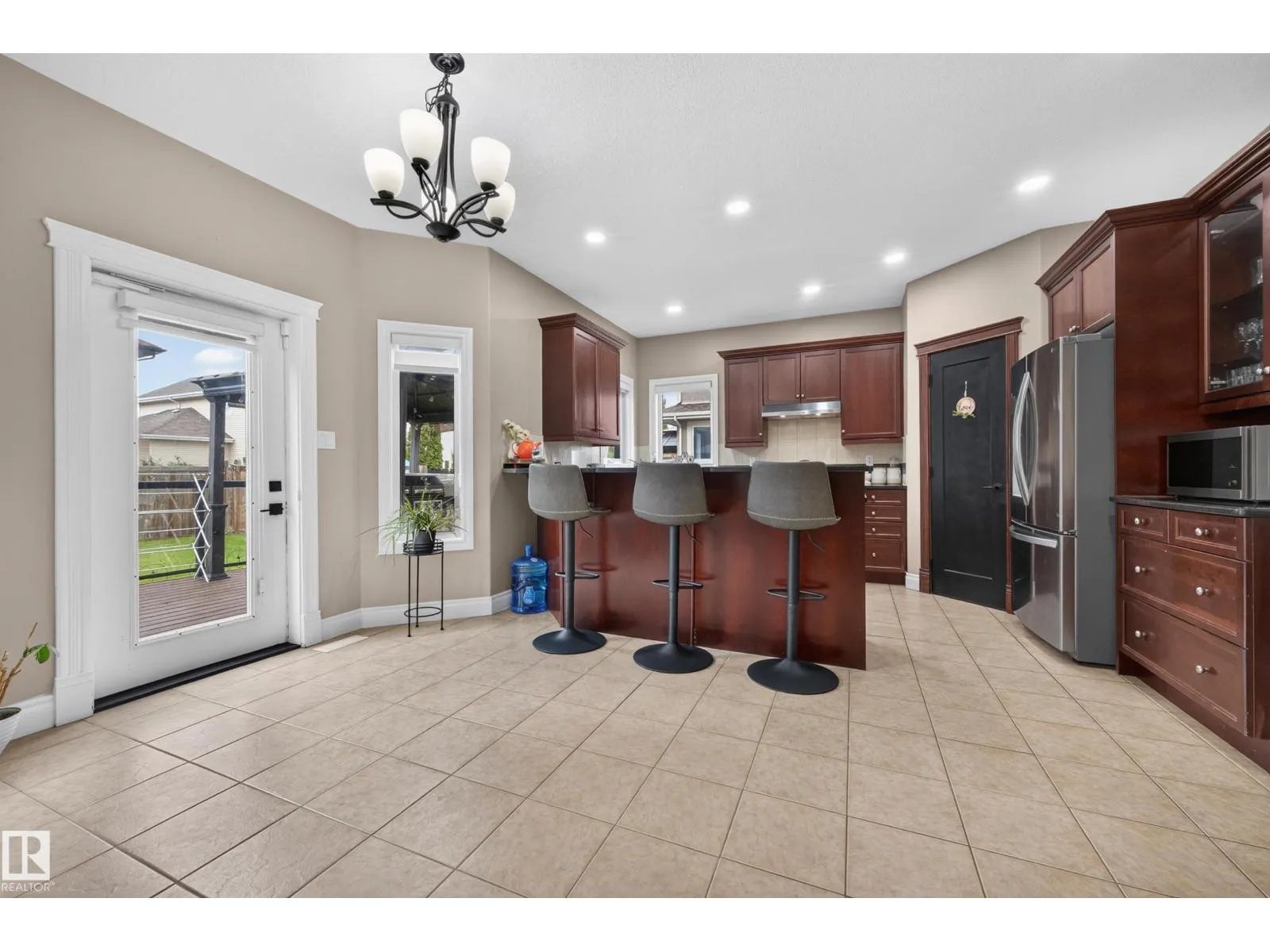 3006 Montrose BV