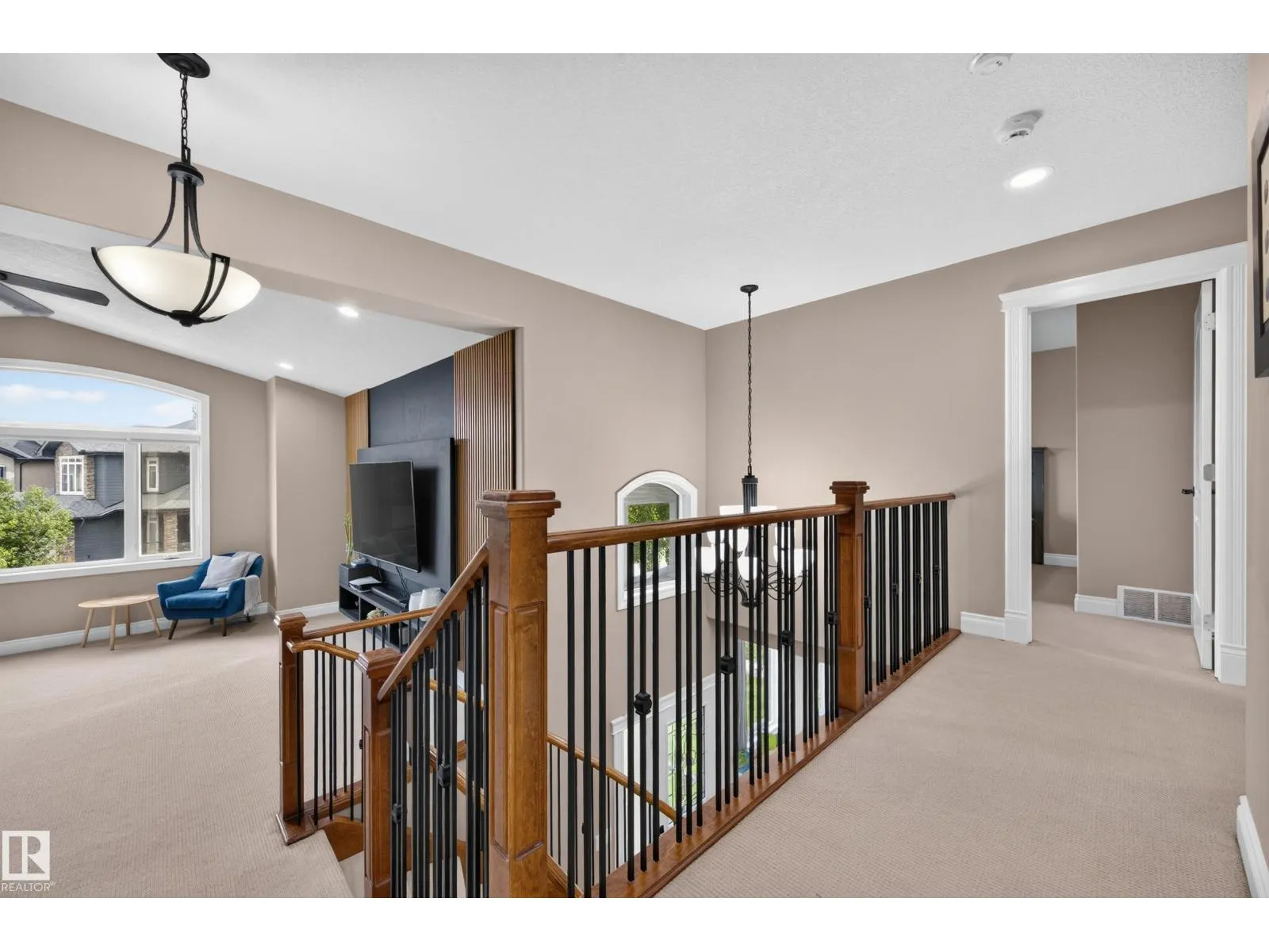 3006 Montrose BV