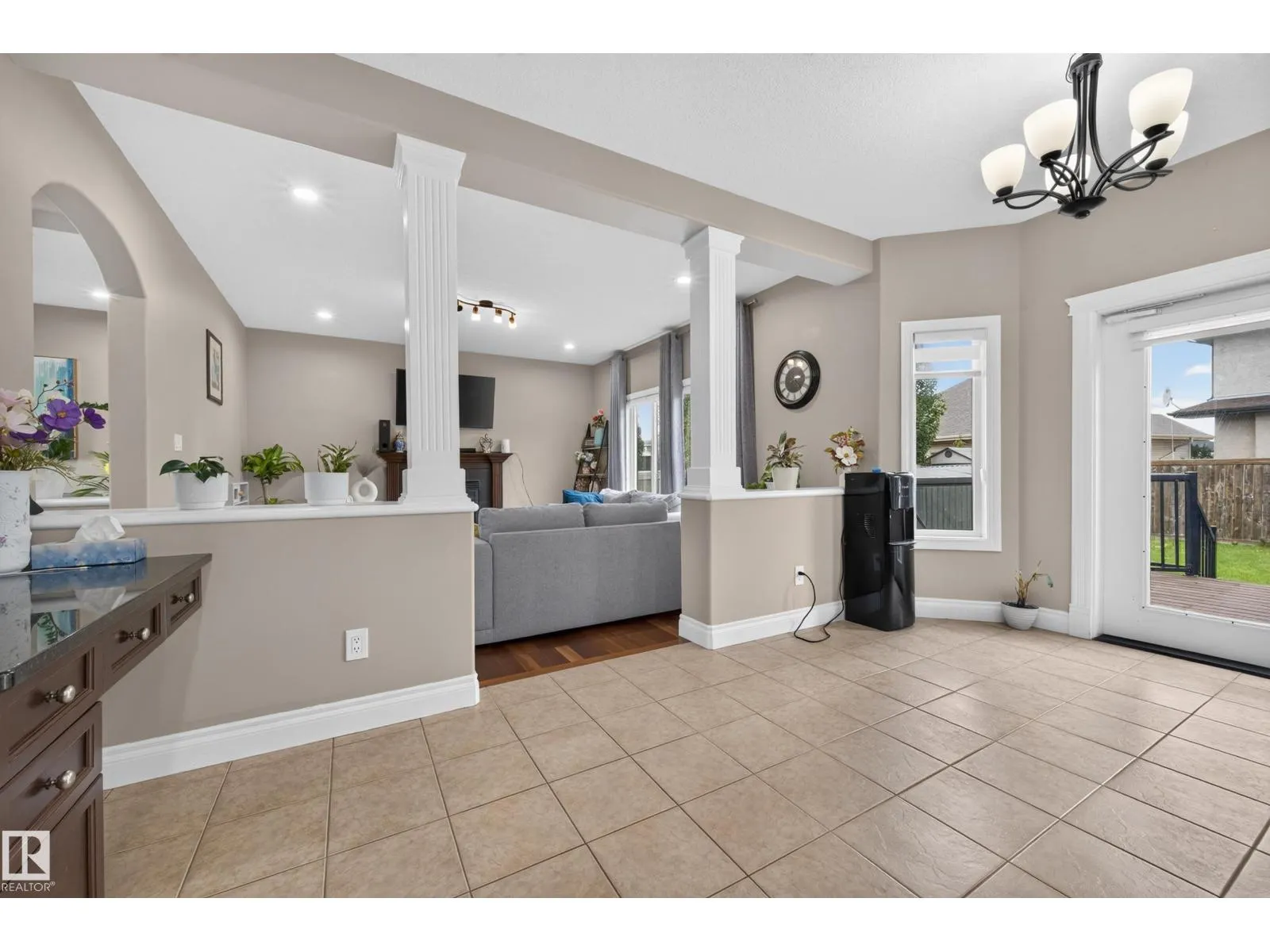 3006 Montrose BV