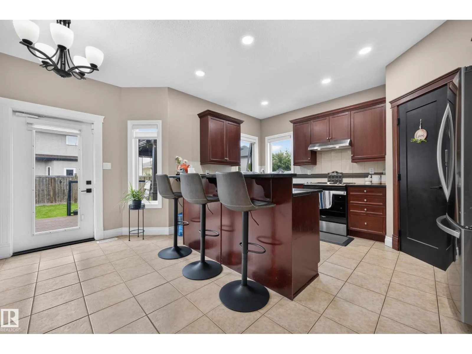 3006 Montrose BV