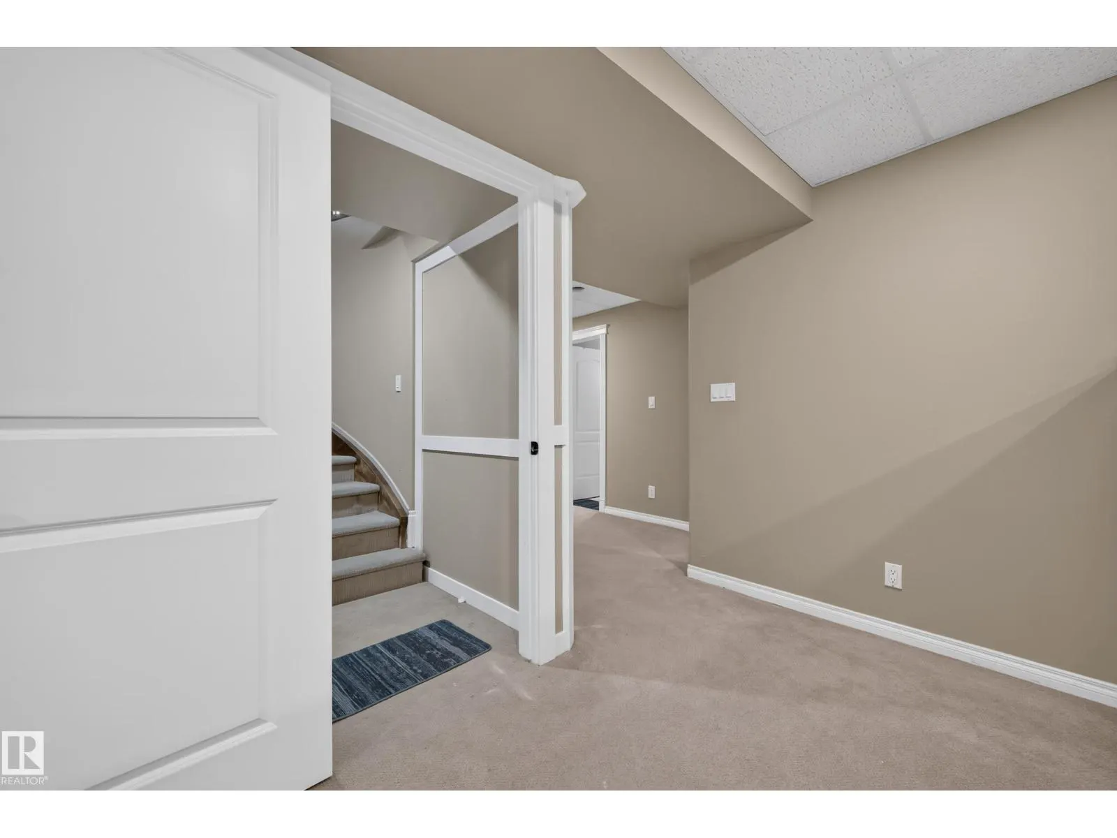 3006 Montrose BV