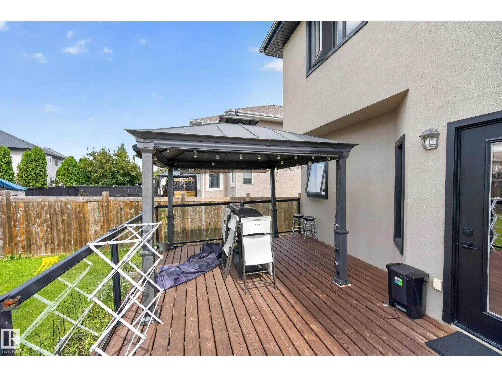 3006 Montrose BV