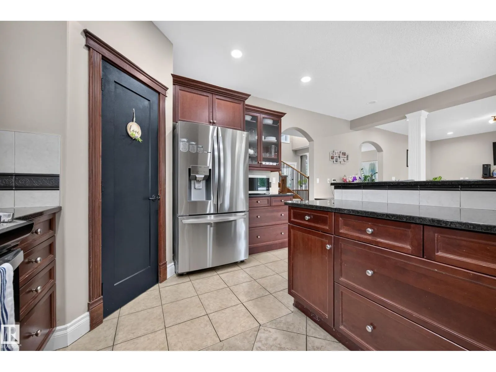 3006 Montrose BV