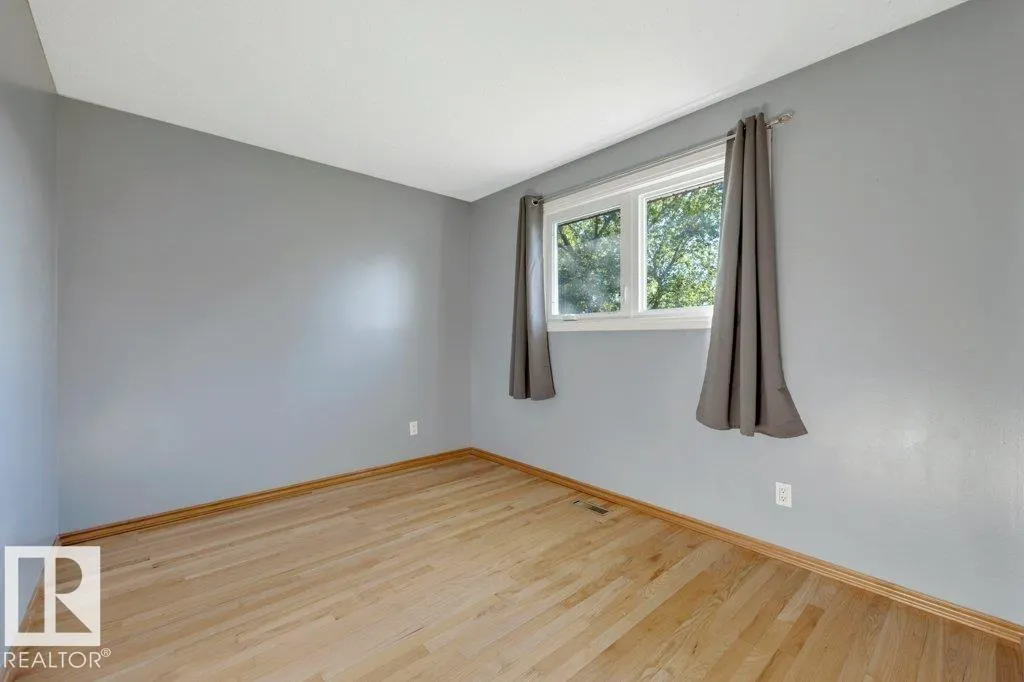 3506 44 ST