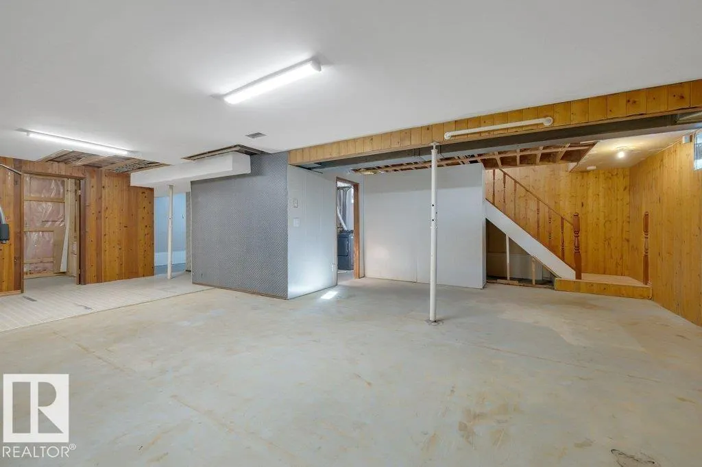 3506 44 ST