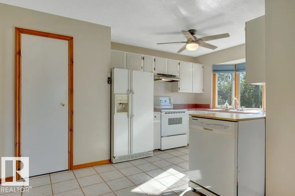 3506 44 ST